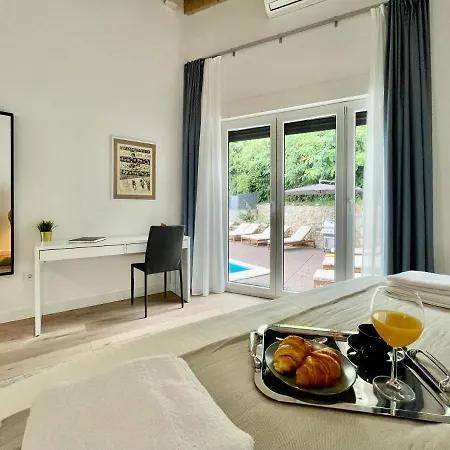 Loqua, Seaview & Private Pool *