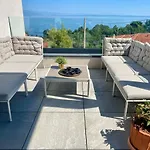 Villa Loqua, Seaview & Private Pool *