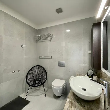 Loqua, Seaview & Private Pool