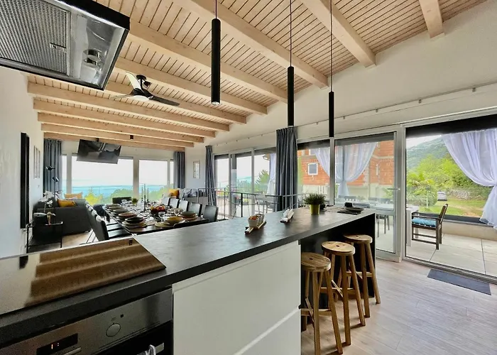 Villa Loqua, Seaview & Private Pool Lovran