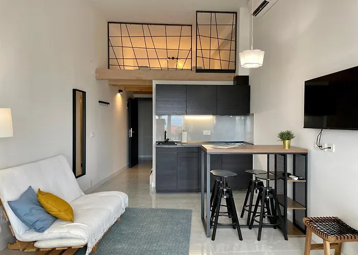 Loqua, Seaview & Private Pool וילה