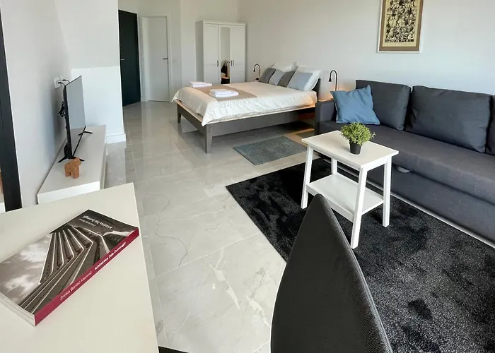 וילה Loqua, Seaview & Private Pool *