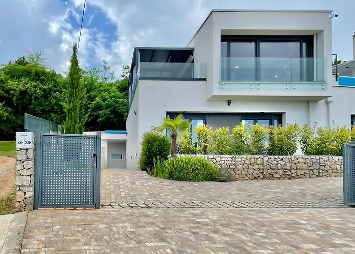 Loqua, Seaview & Private Pool וילה *